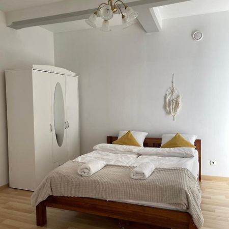 Marka Apartment 1 Cracovia Exterior foto